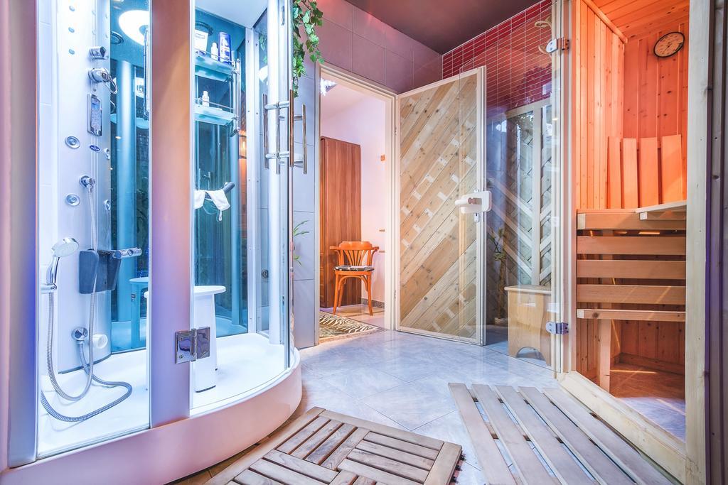 Villa Roses Apartments & Wellness Icici Ngoại thất bức ảnh