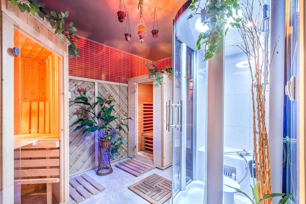 Villa Roses Apartments & Wellness Icici Ngoại thất bức ảnh