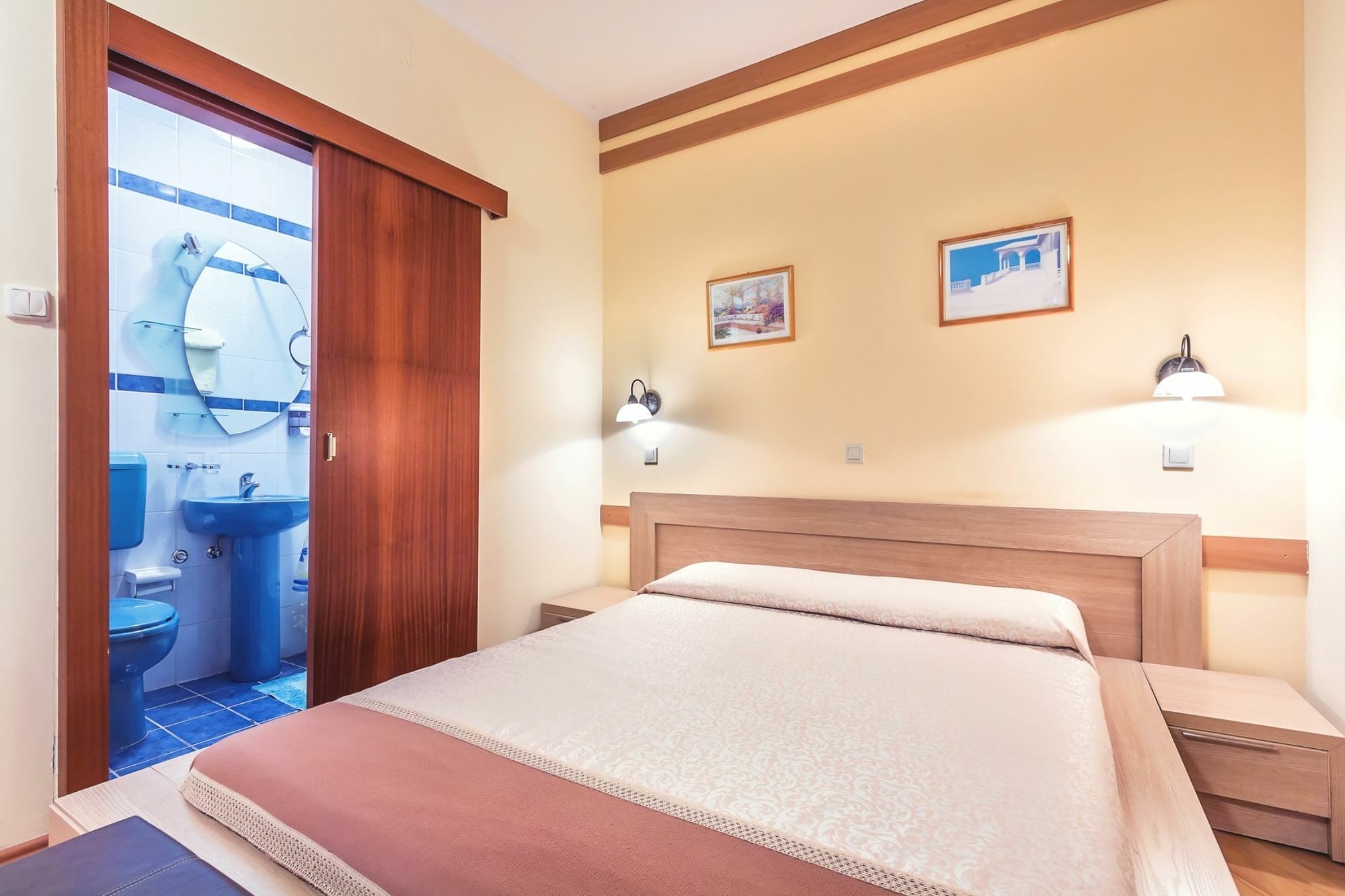 Villa Roses Apartments & Wellness Icici Ngoại thất bức ảnh