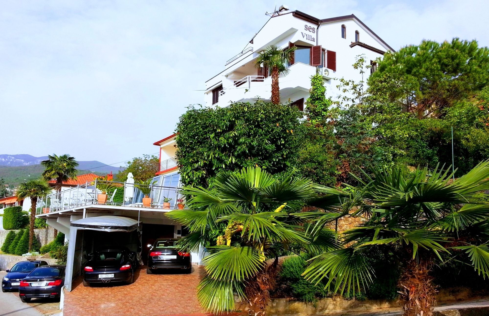 Villa Roses Apartments & Wellness Icici Ngoại thất bức ảnh